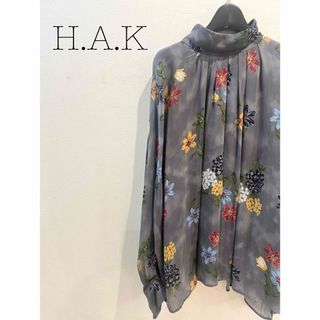 H.A.K(シャツ/ブラウス(長袖/七分))のフリマアイテム一覧 H.A.K(シャツ/ブラウス(長袖/七分))のフリマアイテム一覧