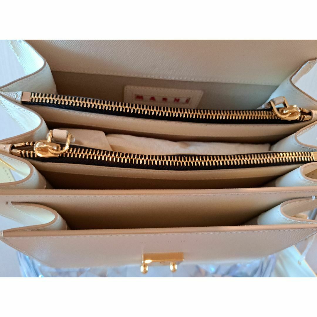 MARNI - 現行品タグ付きサフィアーノレザー製Trunkバッグ MARNI - 現行品タグ付きサフィアーノレザー製Trunkバッグ