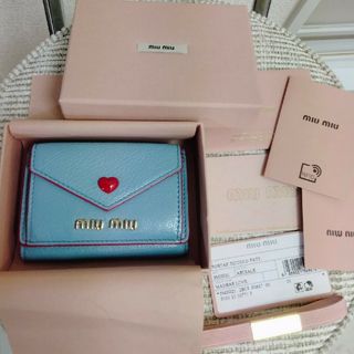 MIU MIU(財布 ・ ブルー・ネイビー/青色系)のフリマアイテム一覧 MIU MIU(財布 ・ ブルー・ネイビー/青色系)のフリマアイテム一覧