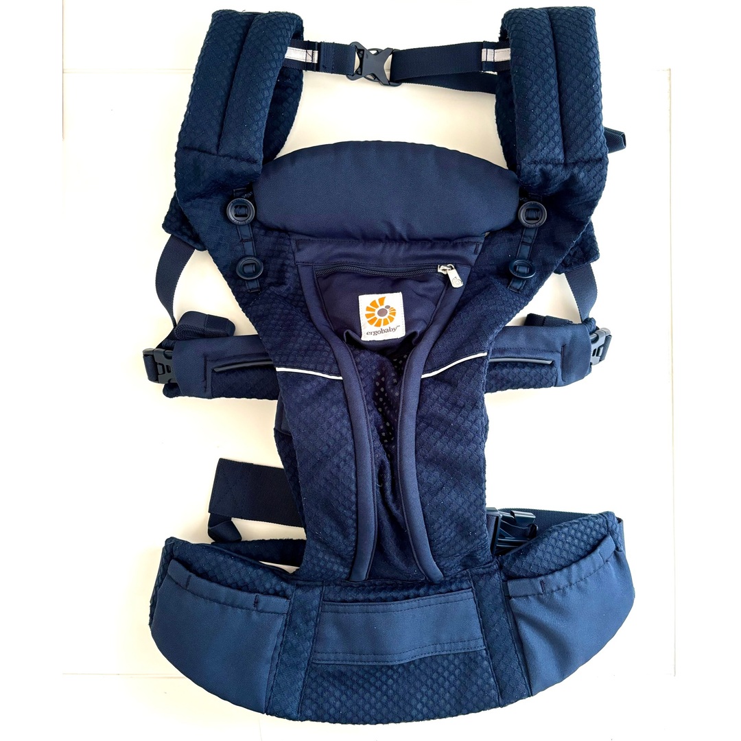 エルゴベビー ergobabyオムニブリーズ ネイビー ○エルゴベビー OMNI