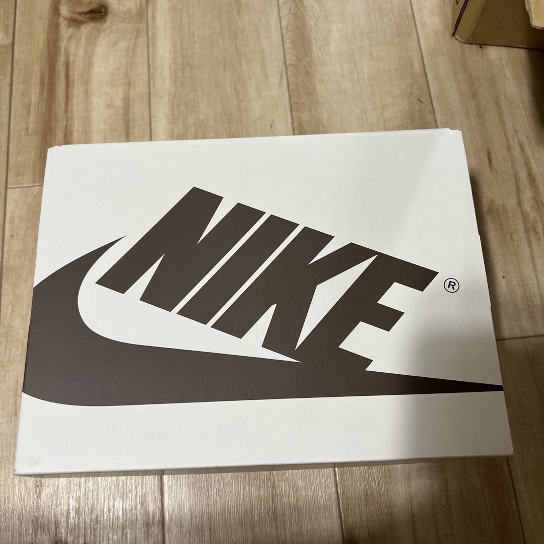 Travis Scott × Nike トラヴィススコット リバースオリーブ Travis Scott × Nike トラヴィススコット リバースオリーブ
