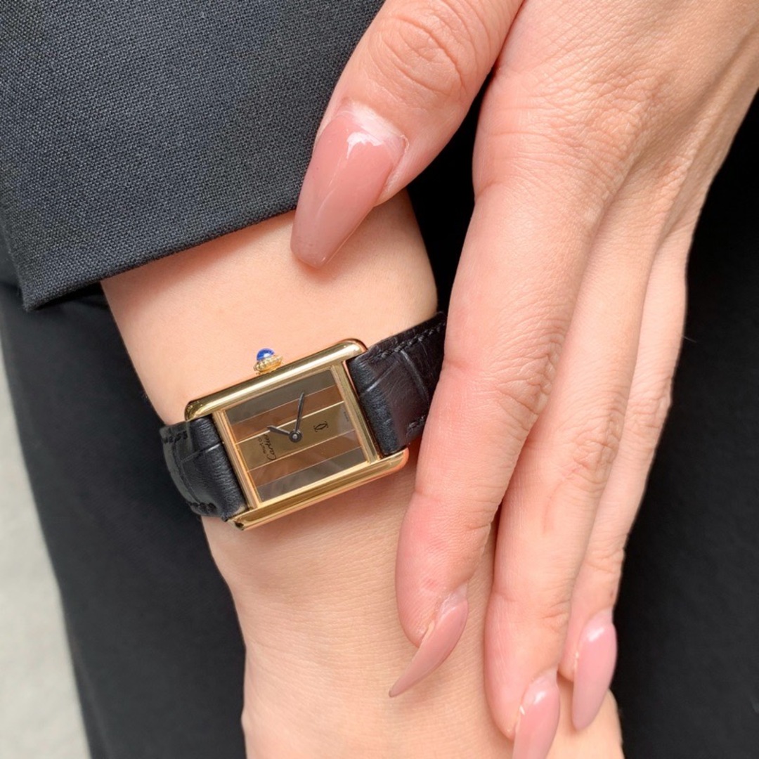 Cartier - 【OH済/ベルト2色】カルティエ マストタンク SM トリニティ縦ストライプ文字盤 ゴールド シルバー レディース 腕時計 CARTIER 時計の通販 by LE MIRAIS Collection(リミライズコレクション)ラクマ店|カルティエならラクマ Cartier - 【OH済/ベルト2色】カルティエ マストタンク SM トリニティ縦ストライプ文字盤 ゴールド シルバー レディース 腕時計 CARTIER 時計の通販 by LE MIRAIS Collection(リミライズコレクション)ラクマ店|カルティエならラクマ