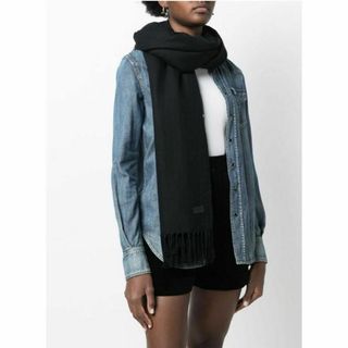 SAINT LAURENT(ストール/パシュミナ)のフリマアイテム一覧 SAINT LAURENT(ストール/パシュミナ)のフリマアイテム一覧