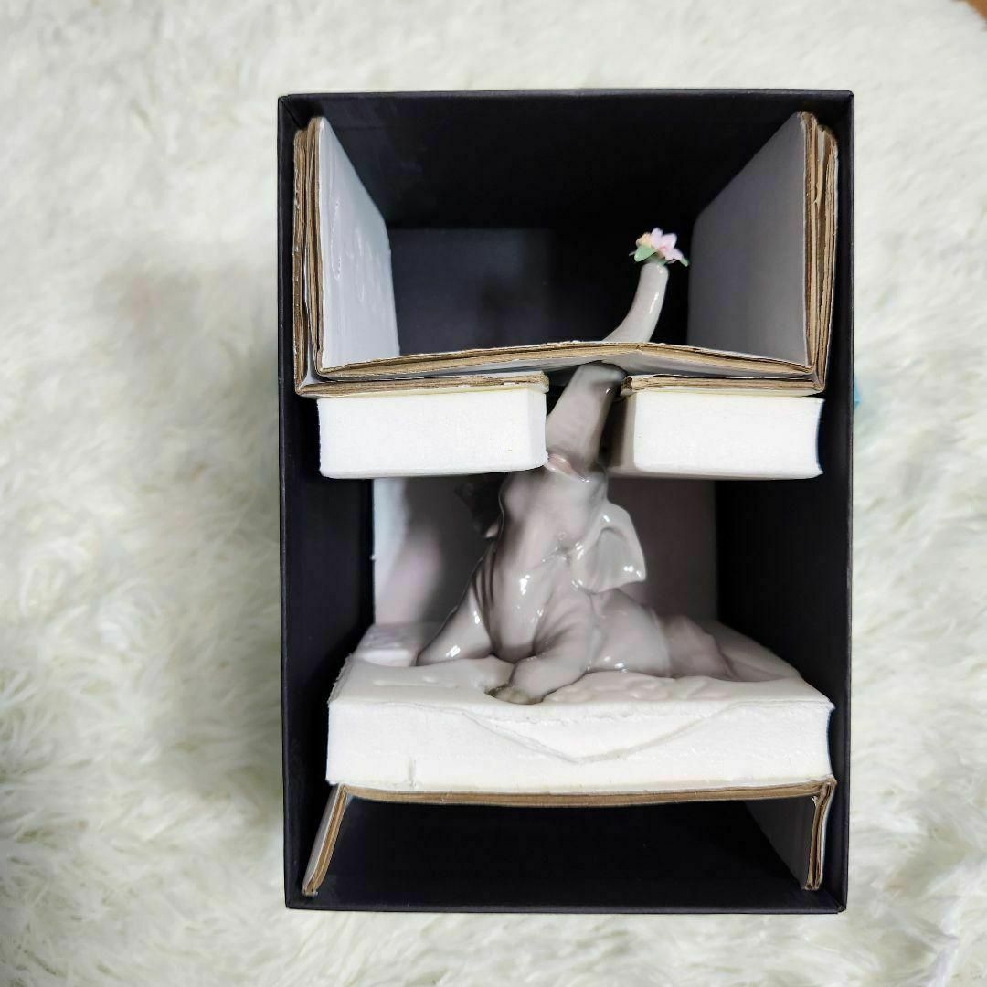 7月購入のほぼ新品】リヤドロ 象 置物 lladro elephantの通販 by 7月購入のほぼ新品】リヤドロ 象 置物 lladro elephantの通販 by