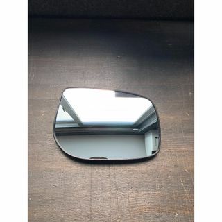 トヨタ(トヨタ)のトヨタ 純正 ヴィッツ アウタリヤビューミラー 右(車種別パーツ)