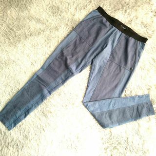 ARMANI EXCHANGE(スキニーパンツ)のフリマアイテム一覧 ARMANI EXCHANGE(スキニーパンツ)のフリマアイテム一覧