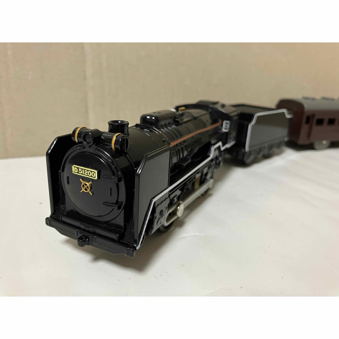 Takara Tomy - 【プラレール】ライト付 D51 200号機蒸気機関車の Takara Tomy - 【プラレール】ライト付 D51 200号機蒸気機関車の