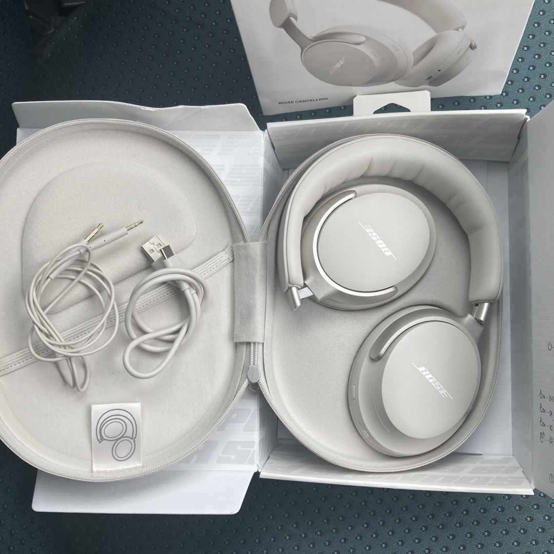 BOSE ヘッドホン QUIETCOMFORT ULTRA WHITE SMOK オーディオ機器 BOSE ヘッドホン QUIETCOMFORT ULTRA WHITE SMOK オーディオ機器