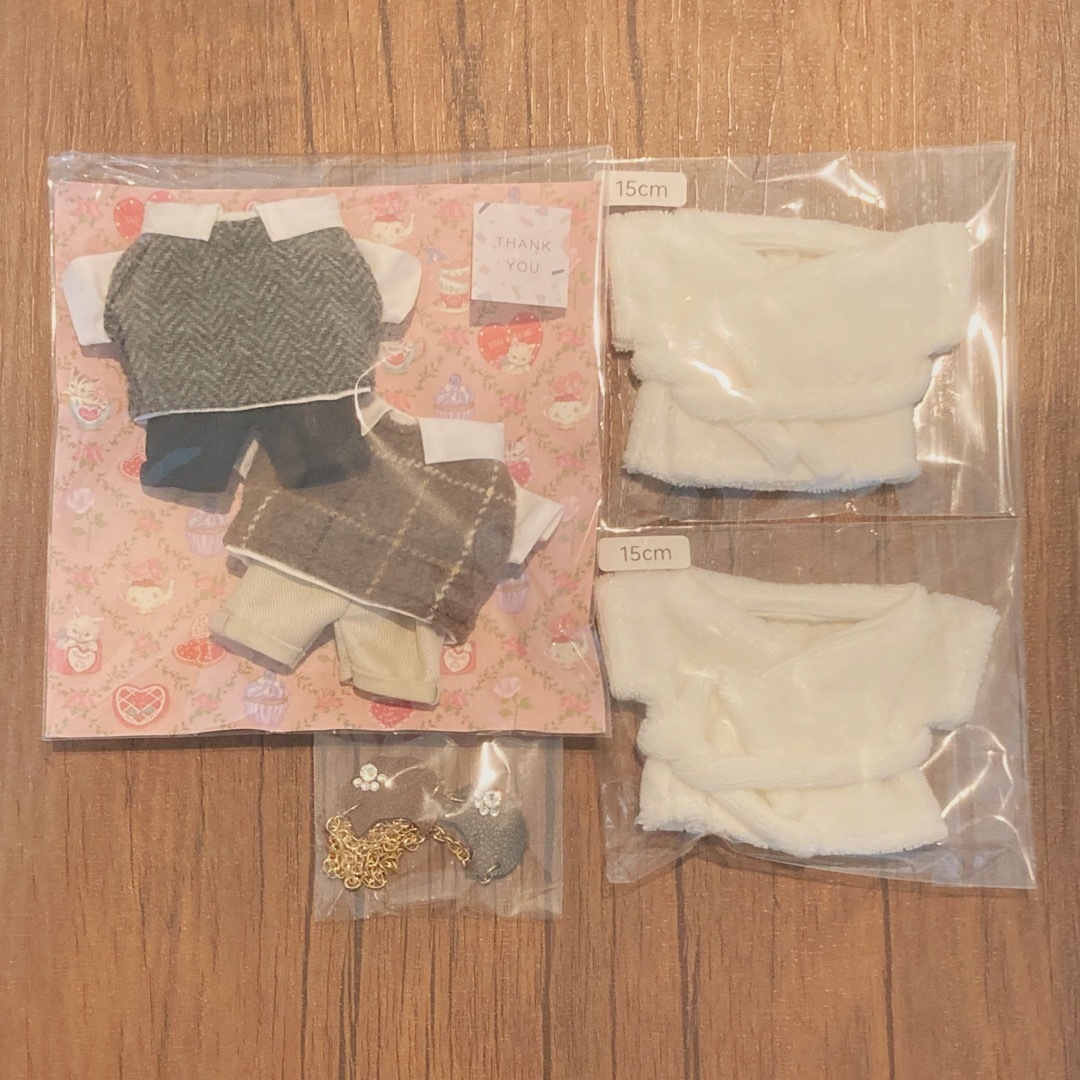 15cm 16cm ぬい服 セット まとめ売り エンタメ/ホビーのおもちゃ/ぬいぐるみ(ぬいぐるみ)の商品写真