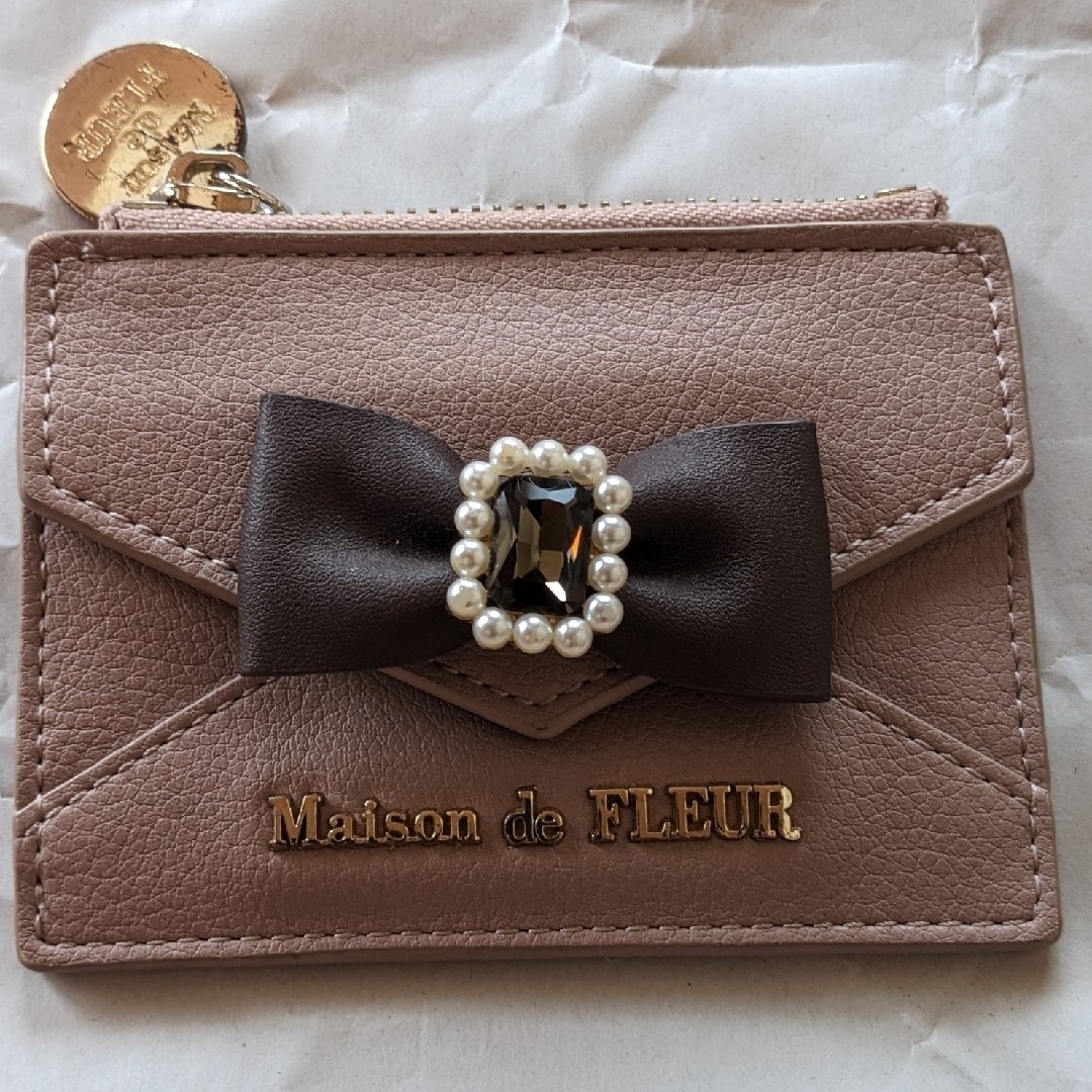 Maison de FLEUR - メゾンドフルール ミニ財布 カード入れ Maison de FLEUR - メゾンドフルール ミニ財布 カード入れ