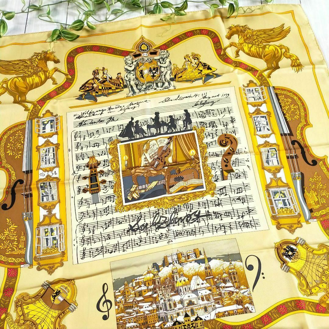 HERMES - ☘️極美品☘️ エルメス ザルツブルクにて スカーフ HERMES - ☘️極美品☘️ エルメス ザルツブルクにて スカーフ