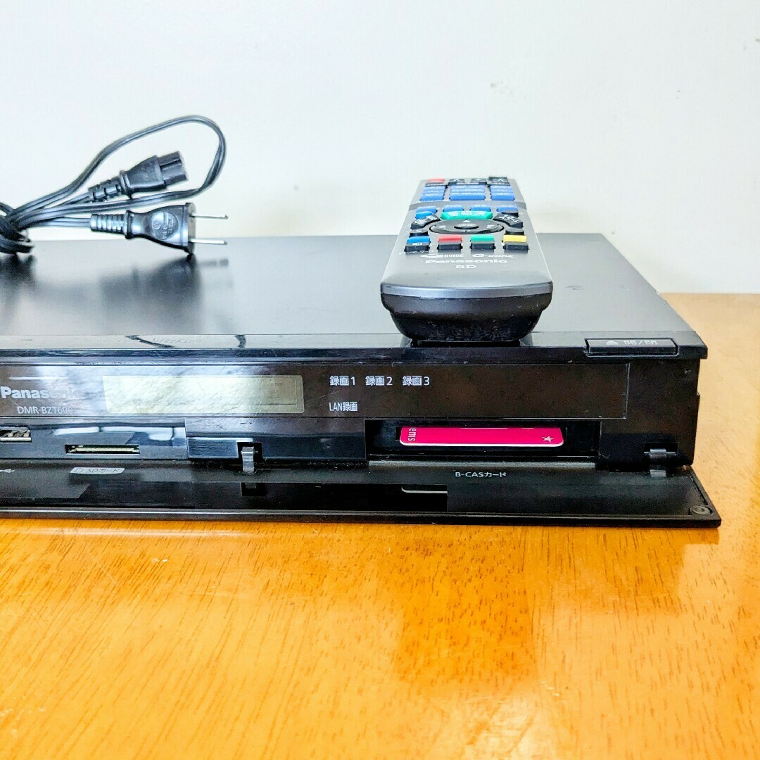 Panasonic ブルーレイレコーダー HDD 500GB→1TB 3番組同時 Panasonic ブルーレイレコーダー HDD 500GB→1TB 3番組同時