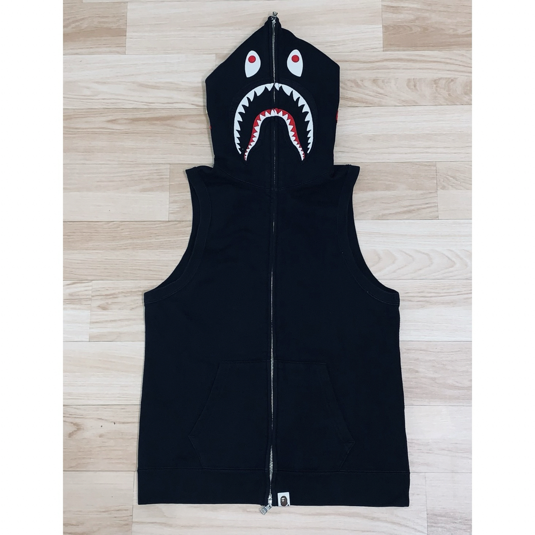 A BATHING APE - ☆激レア☆ APE シャークパーカー ベスト A BATHING APE - ☆激レア☆ APE シャークパーカー ベスト