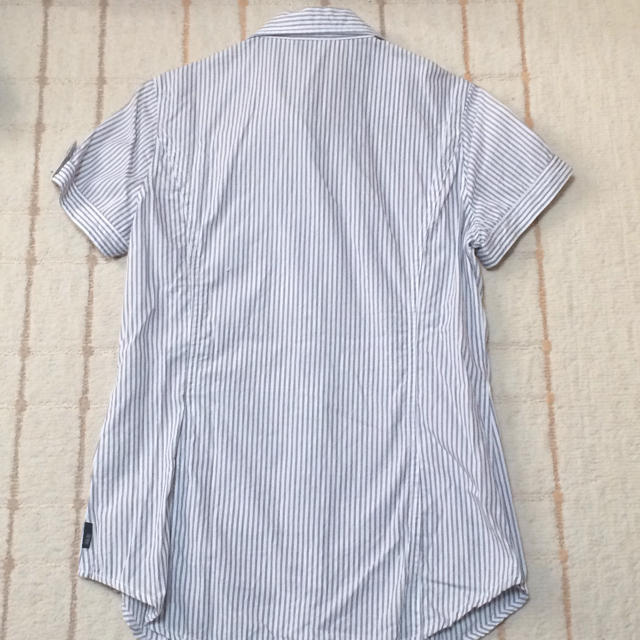 ストライプシャツ レディースのトップス(シャツ/ブラウス(半袖/袖なし))の商品写真