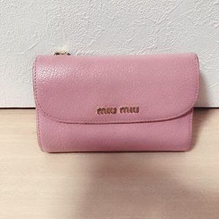 ミュウミュウ(miumiu)のmiumiu マドラス 財布(財布)