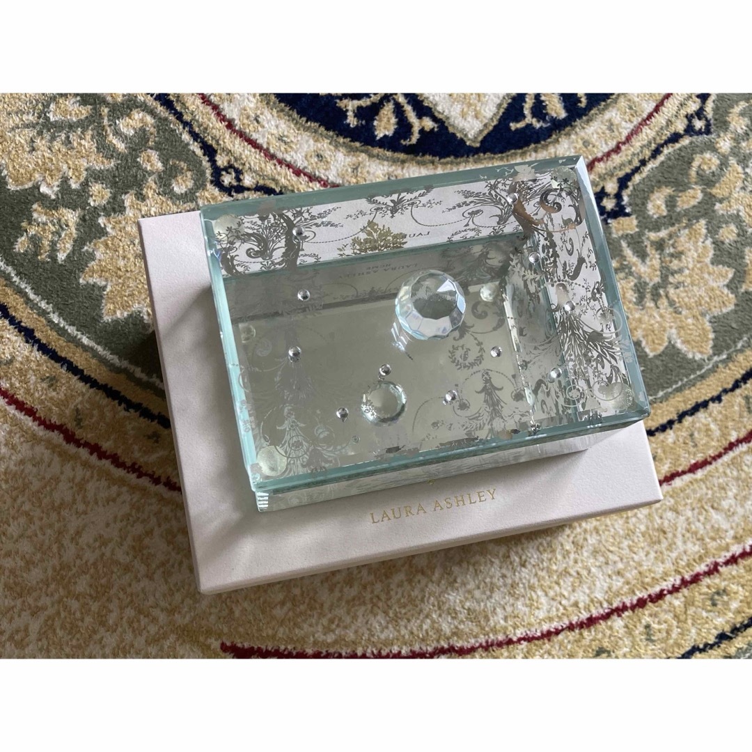 LAURA ASHLEY - 希少 新品未使用 ローラアシュレイ 単品可能です LAURA ASHLEY - 希少 新品未使用 ローラアシュレイ 単品可能です