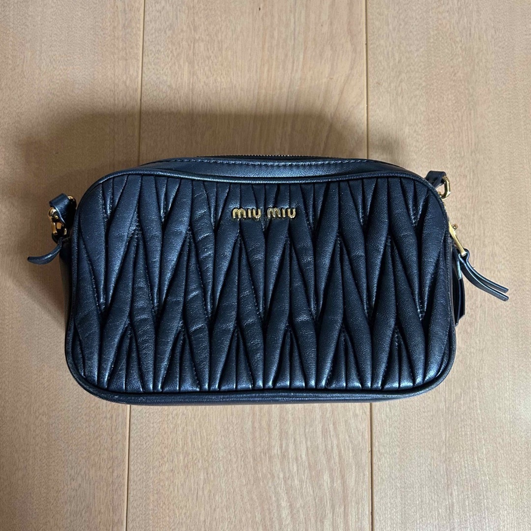 miumiu ショルダーバッグ miumiu ショルダーバッグ