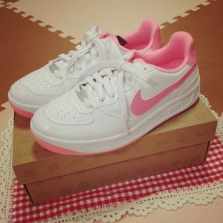 ナイキ(NIKE)のえみこ様専用♡NIKEスニーカー♡(スニーカー)