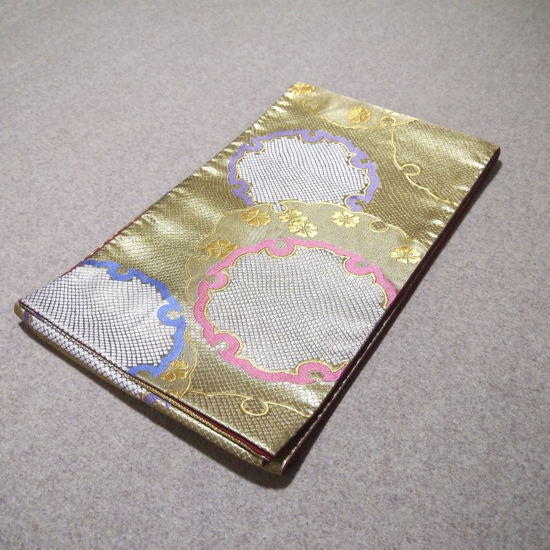 袋帯 総刺繍 水っぽく 美しい金銀の煌びやかな花模様 千歳茶色 O 袋帯 総刺繍 水っぽく 美しい金銀の煌びやかな花模様 千歳茶色 O