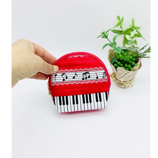 【再販】ハーフラウンド型ポーチ☆ピアノ&音符柄（赤）ポケット付き(ポーチ)