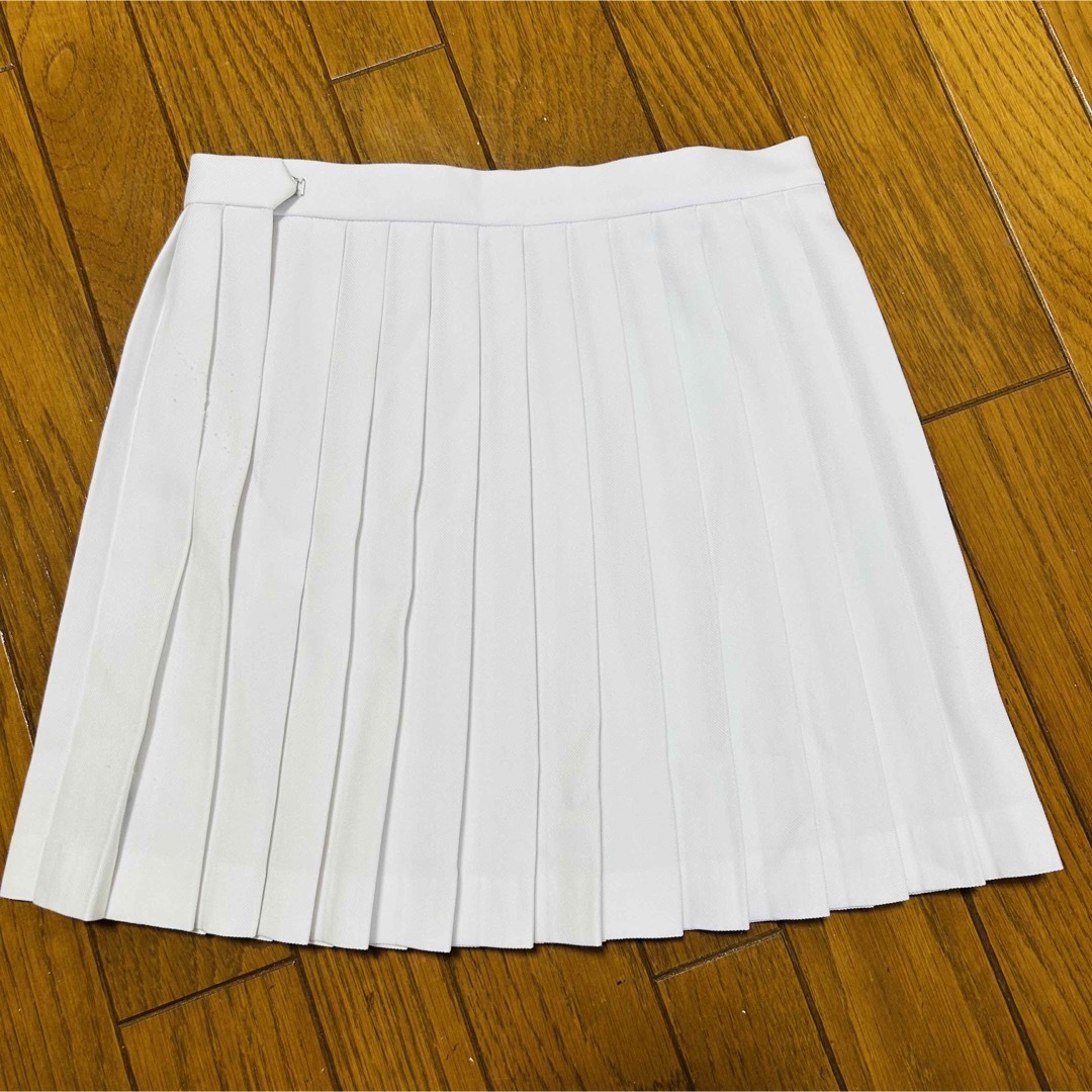 スコート ヨネックス プリーツあり 白の通販 by nakama's shop スコート ヨネックス プリーツあり 白の通販 by nakama's shop