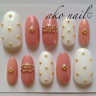 ピンク＆ホワイト＊スタッズnail