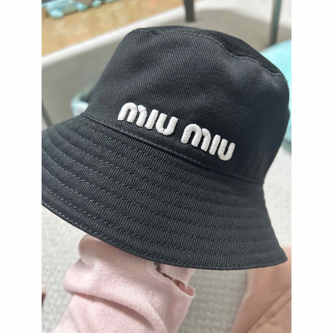 最終値下げ‼️ 美品 MIUMIU ロゴ バケットハット ハット 最終値下げ‼️ 美品 MIUMIU ロゴ バケットハット ハット