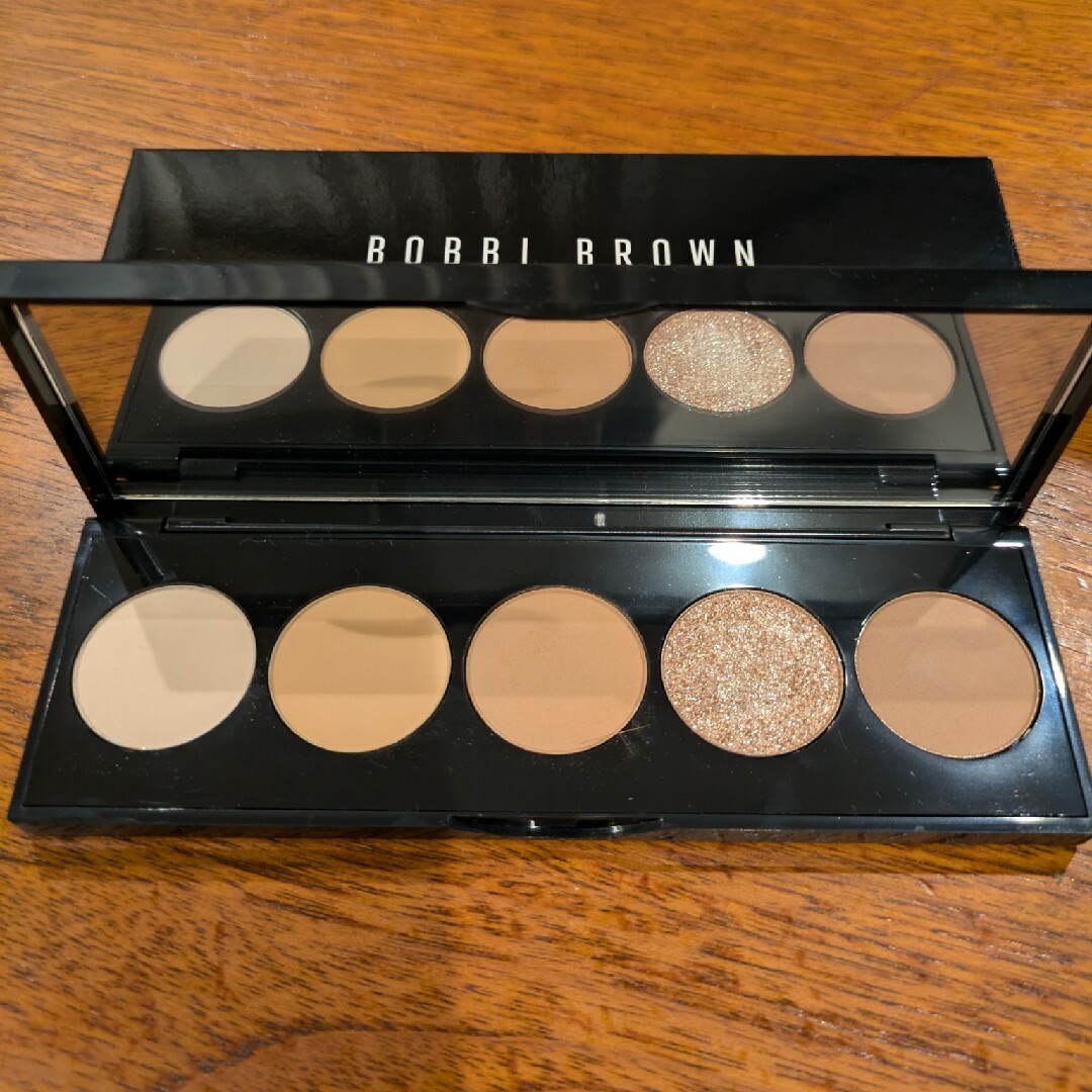 BOBBI BROWN - BOBBI BROWNヌードアイシャドウパレット オパール BOBBI BROWN - BOBBI BROWNヌードアイシャドウパレット オパール