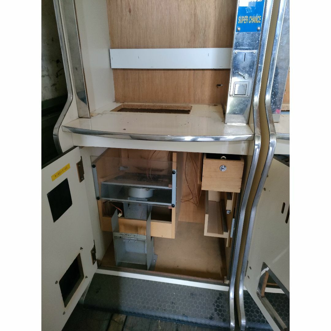 アミューズメントキャビネット パチンコ・パチスロ用の中古 アミューズメントキャビネット パチンコ・パチスロ用の中古
