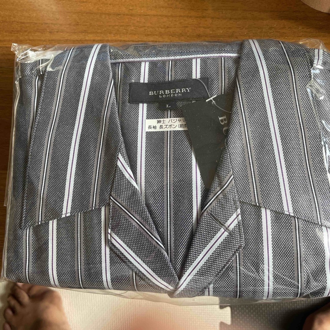 BURBERRY のパジャマ BURBERRY のパジャマ
