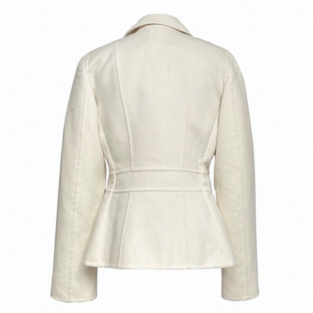 未使用 ESCADA エスカーダ 最高級 ジャケット ホワイト 36(M) 未使用 ESCADA エスカーダ 最高級 ジャケット ホワイト 36(M)