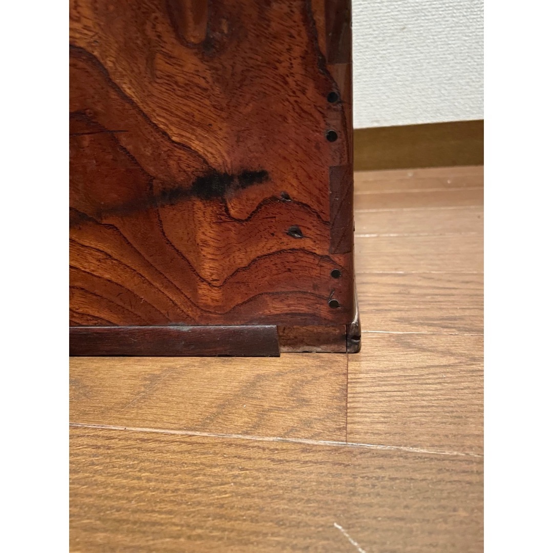 値下げしました。古風な火鉢台 引き出し付き
