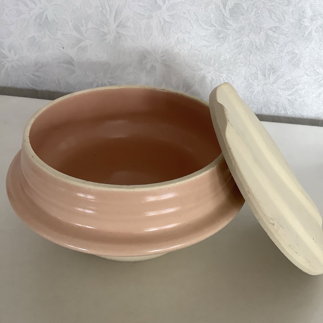 昭和レトロ 駅弁 釜飯 陶器 土鍋 羽釜 希少 ピンクの通販 by 昭和レトロ 駅弁 釜飯 陶器 土鍋 羽釜 希少 ピンクの通販 by