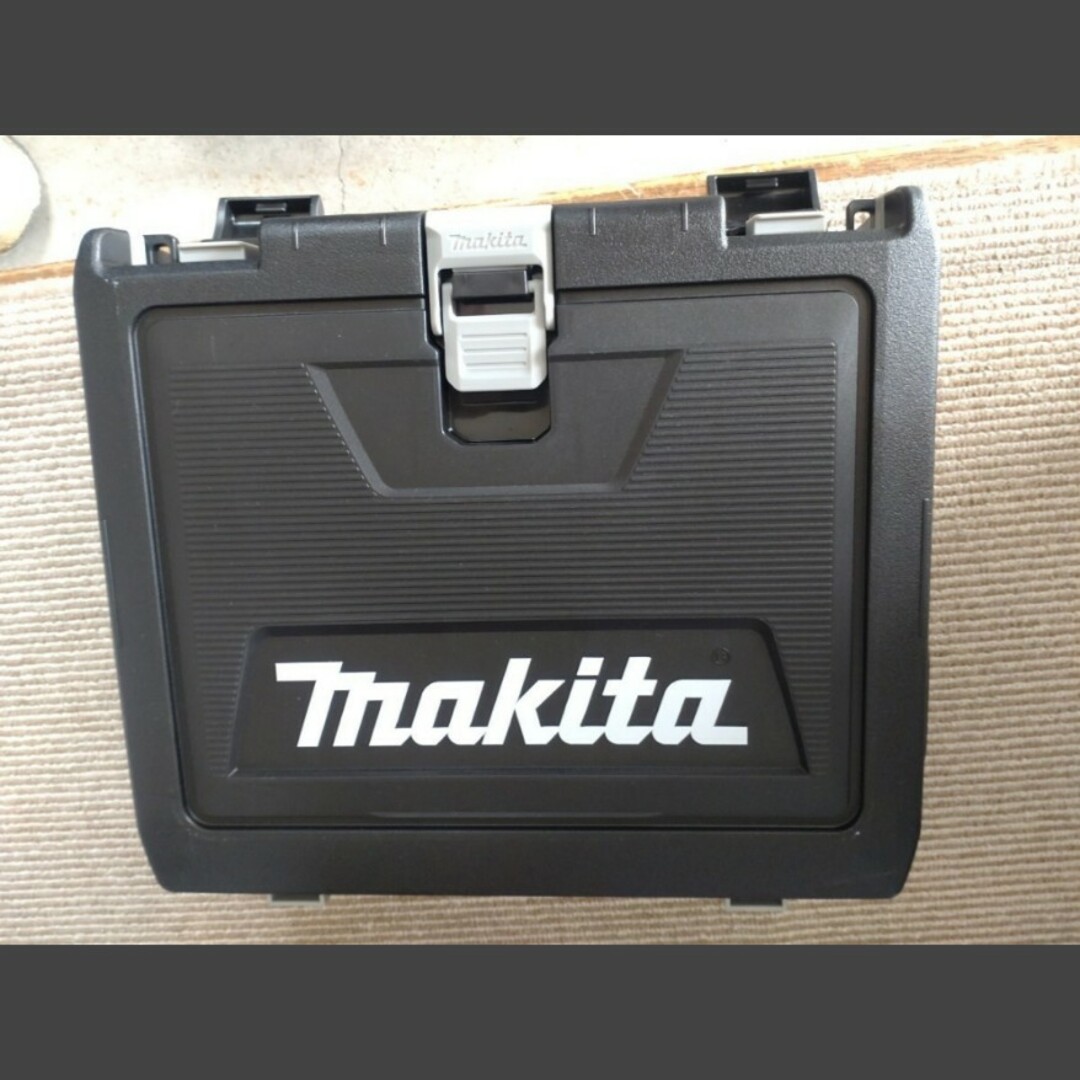 マキタ TD172d 本体 充電器 バッテリー4個 ケース セット makita マキタ TD172d 本体 充電器 バッテリー4個 ケース セット makita