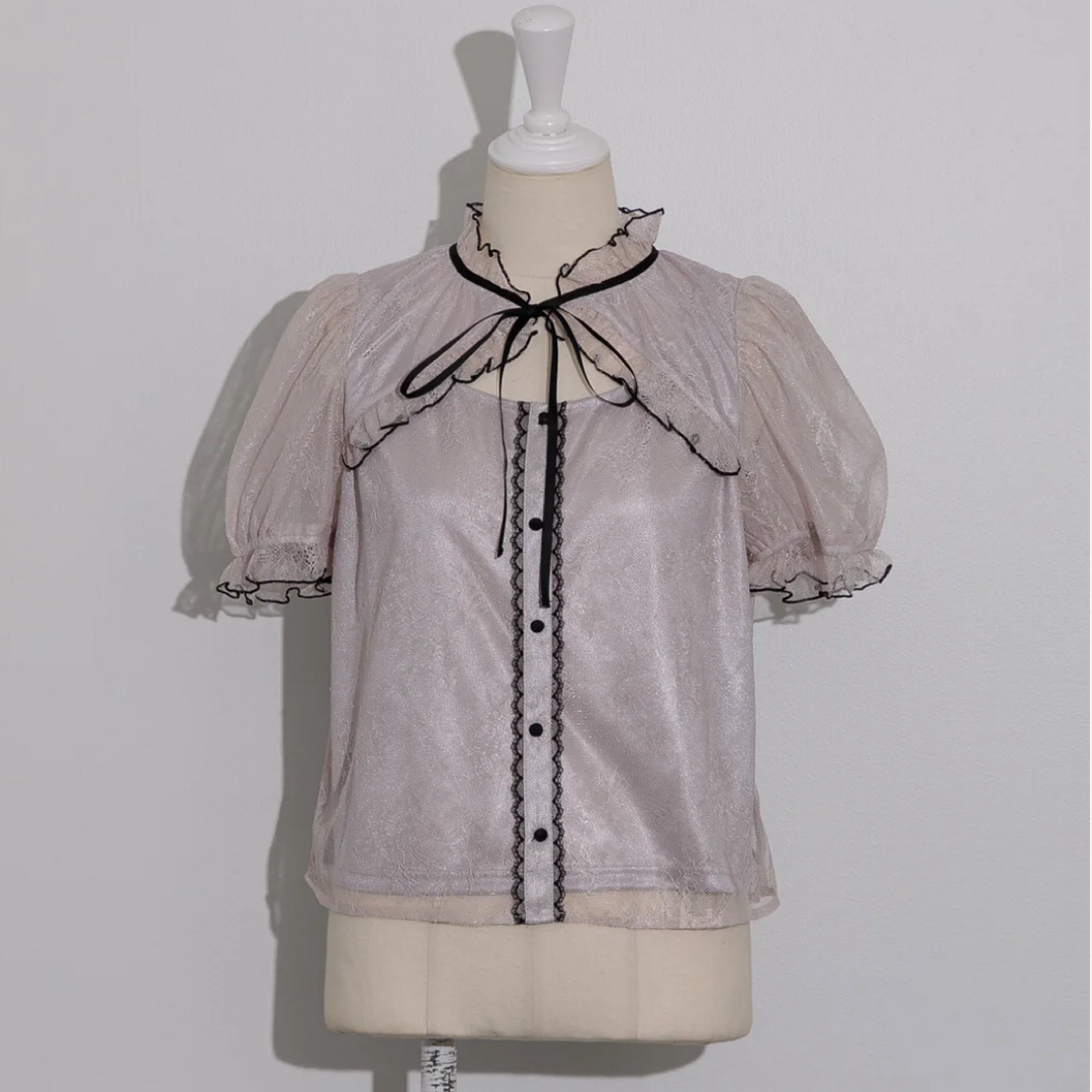 pium ピウム ぴうむ フロントボタンレースケープブラウス ピンク pium ピウム ぴうむ フロントボタンレースケープブラウス ピンク