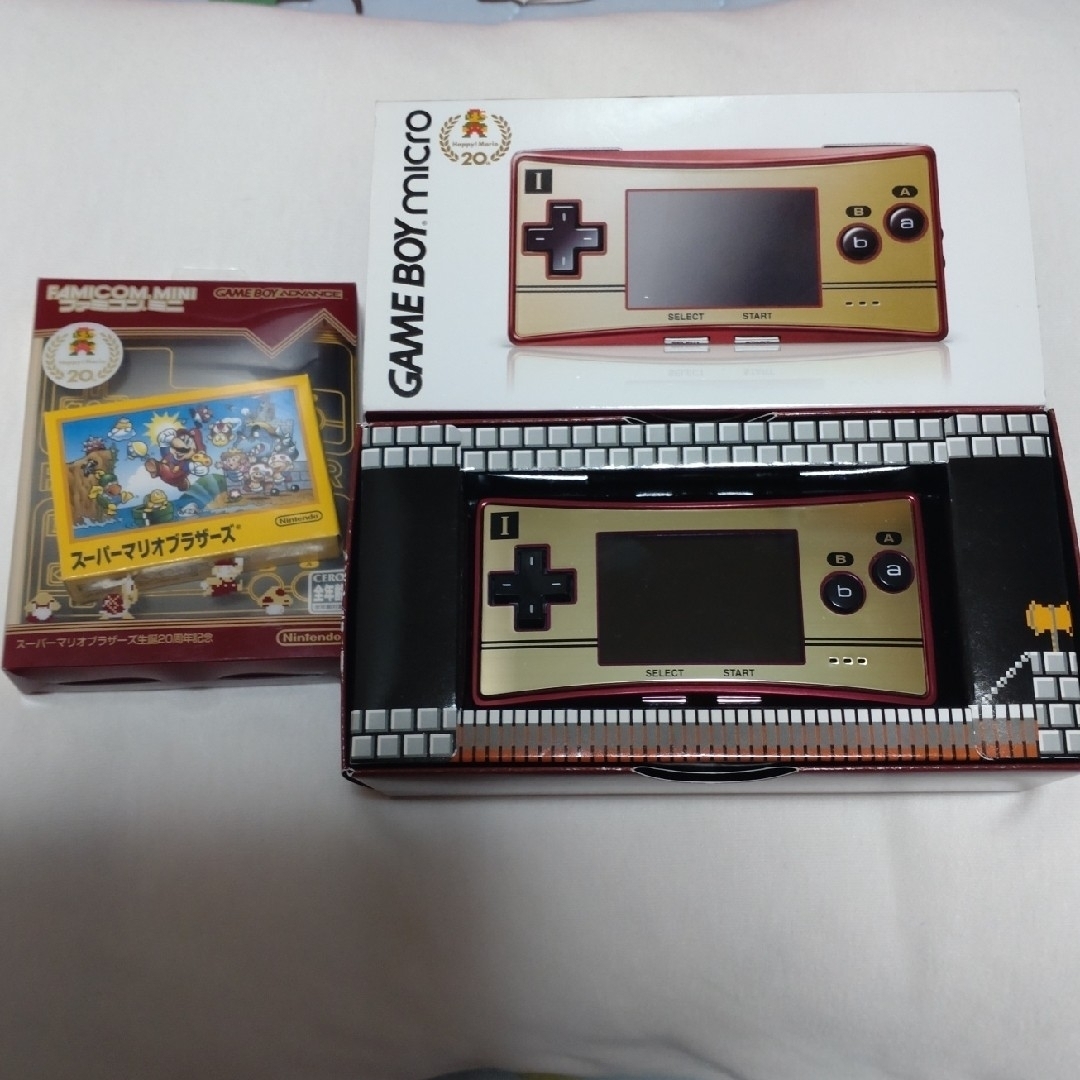 ☆レア☆ GAME BOY micro 本体 ファミコンカラー 生産終了品 ☆レア☆ GAME BOY micro 本体 ファミコンカラー 生産終了品