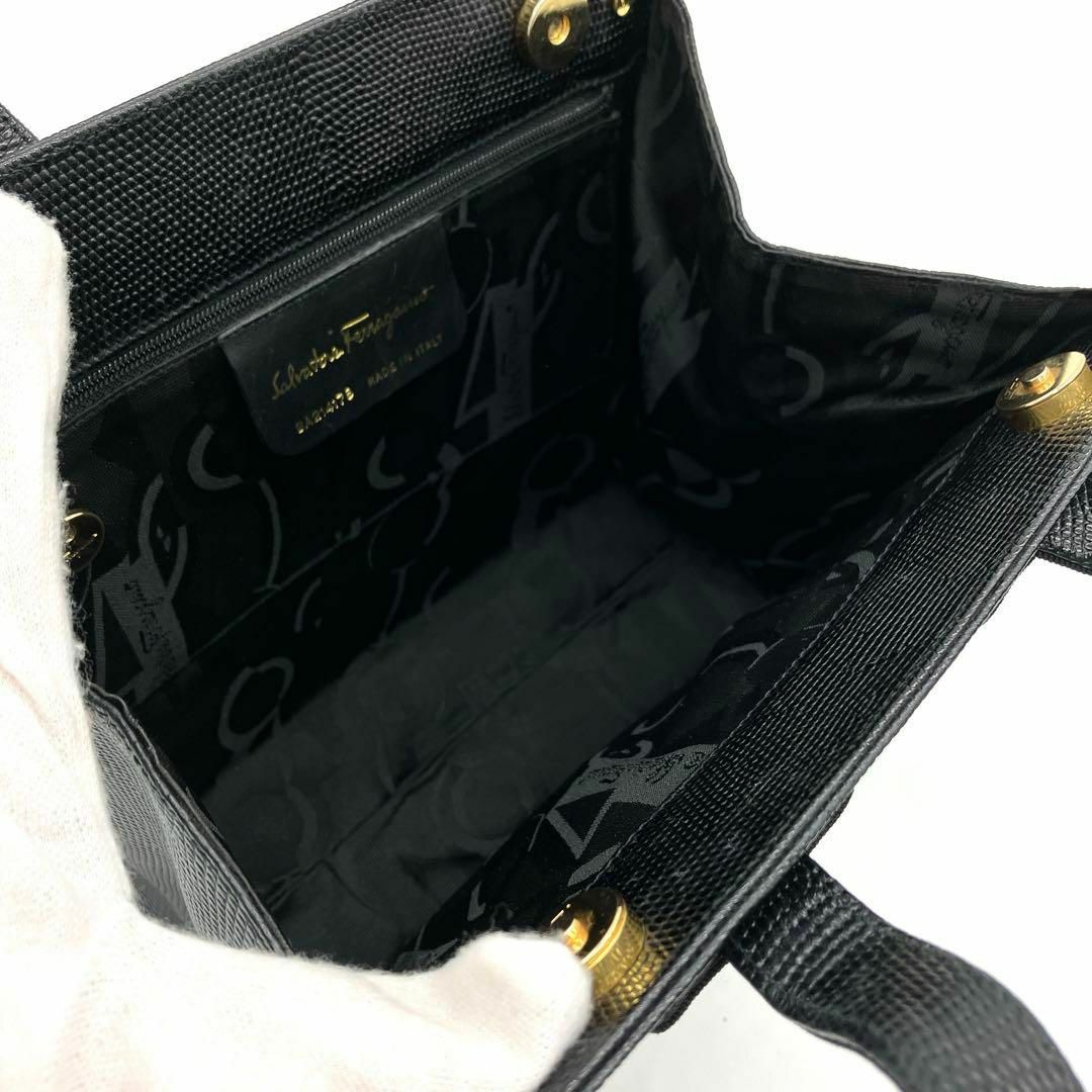 希少リザード型押【Salvatore Ferragamo】ハンドバッグ ブラック 希少リザード型押【Salvatore Ferragamo】ハンドバッグ ブラック