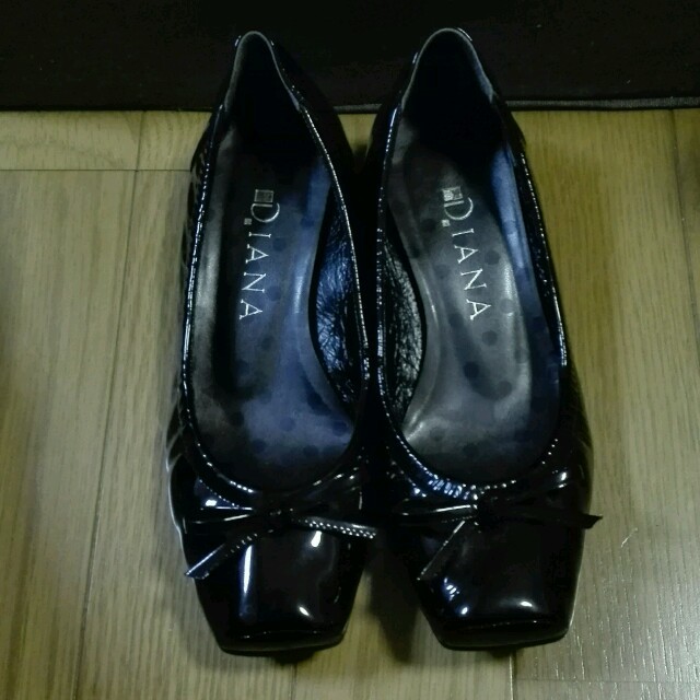 DIANA(ダイアナ)のダイアナ　黒パンプス レディースの靴/シューズ(ハイヒール/パンプス)の商品写真
