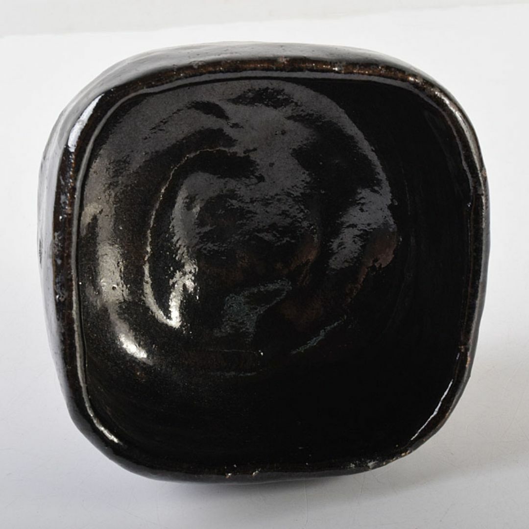 茶道具 楽吉左衛門 九代了入作 桝型 黒楽茶碗 時代箱 F R7863の 茶道具 楽吉左衛門 九代了入作 桝型 黒楽茶碗 時代箱 F R7863の