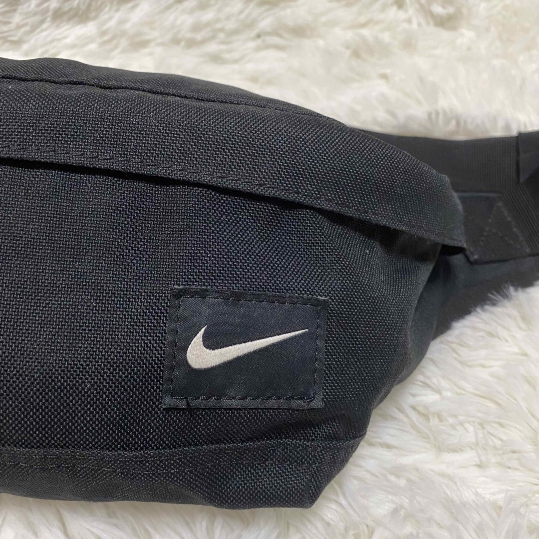 NIKE - NIKE ボディバッグ ナイキ ブラック 90s 黒 ナイキ 3L NIKE - NIKE ボディバッグ ナイキ ブラック 90s 黒 ナイキ 3L