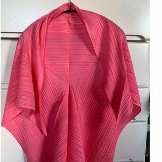 PLEATS PLEASE ISSEY MIYAKE(ストール/パシュミナ)のフリマ PLEATS PLEASE ISSEY MIYAKE(ストール/パシュミナ)のフリマ