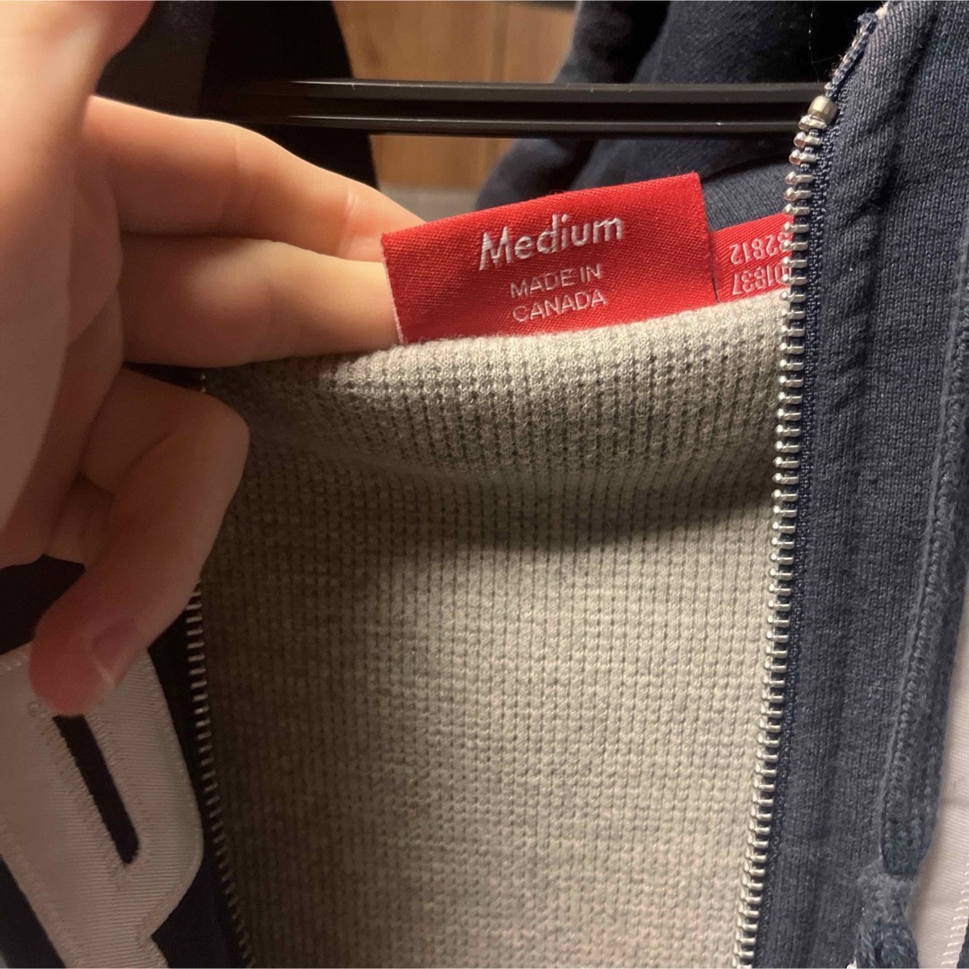 Supreme - supreme zip パーカー アーチロゴの通販 by Oki's Supreme - supreme zip パーカー アーチロゴの通販 by Oki's