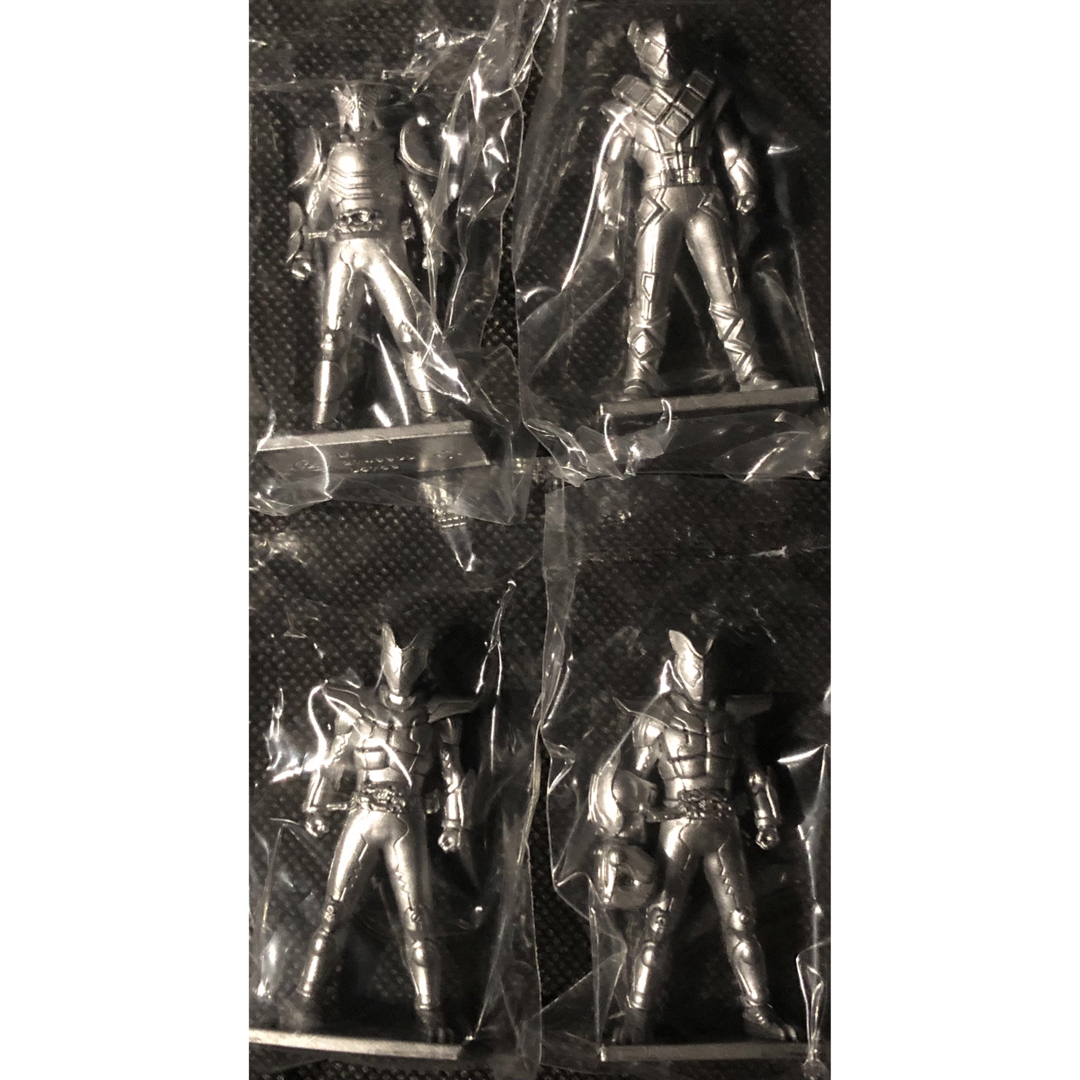 BANDAI(バンダイ)の仮面ライダーガヴ フィギュア付き チョコスナック ガヴ シークレットセット メンズのメンズ その他(その他)の商品写真