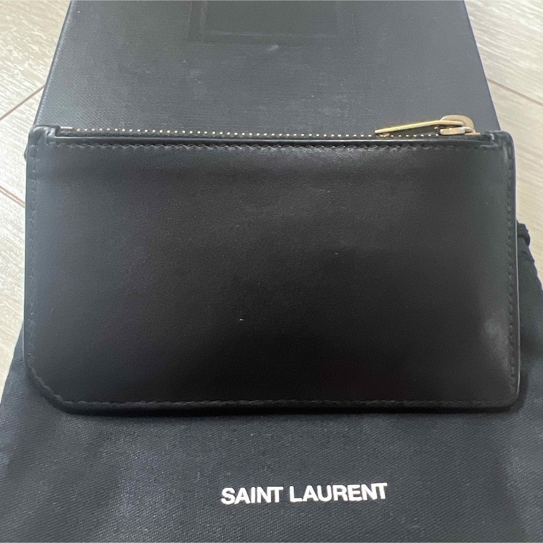 SAINT LAURENT サンローラン 黒 フラグメントケース SAINT LAURENT サンローラン 黒 フラグメントケース