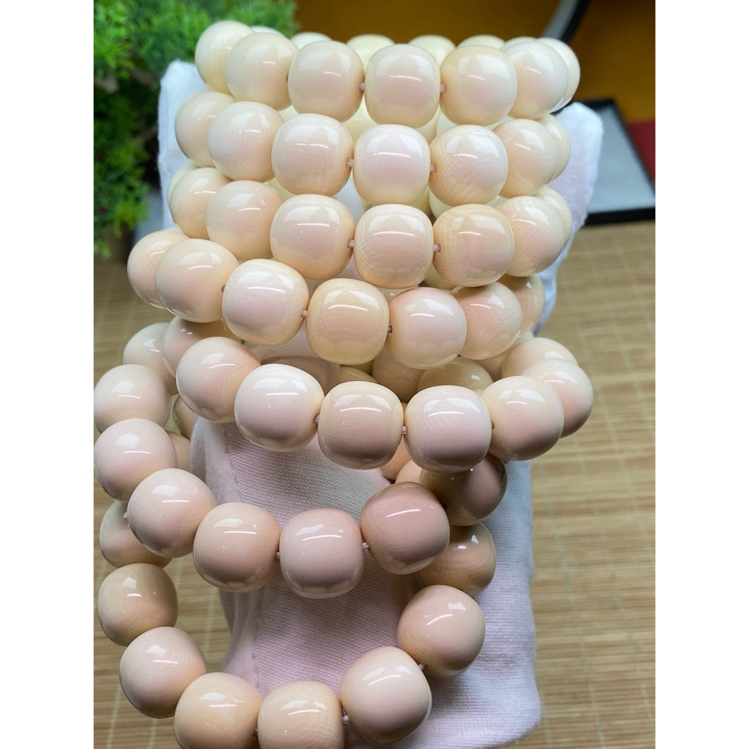 天然マンモス美しい手作り彫刻 2原色古いデザイン ブレスレット 天然マンモス美しい手作り彫刻 2原色古いデザイン ブレスレット