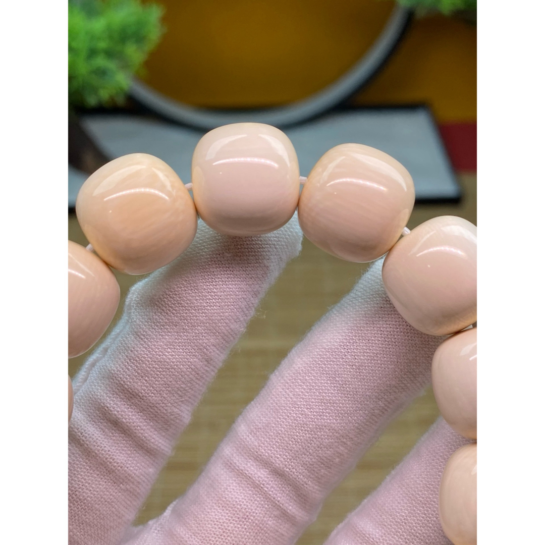 天然マンモス美しい手作り彫刻 2原色古いデザイン ブレスレット 天然マンモス美しい手作り彫刻 2原色古いデザイン ブレスレット