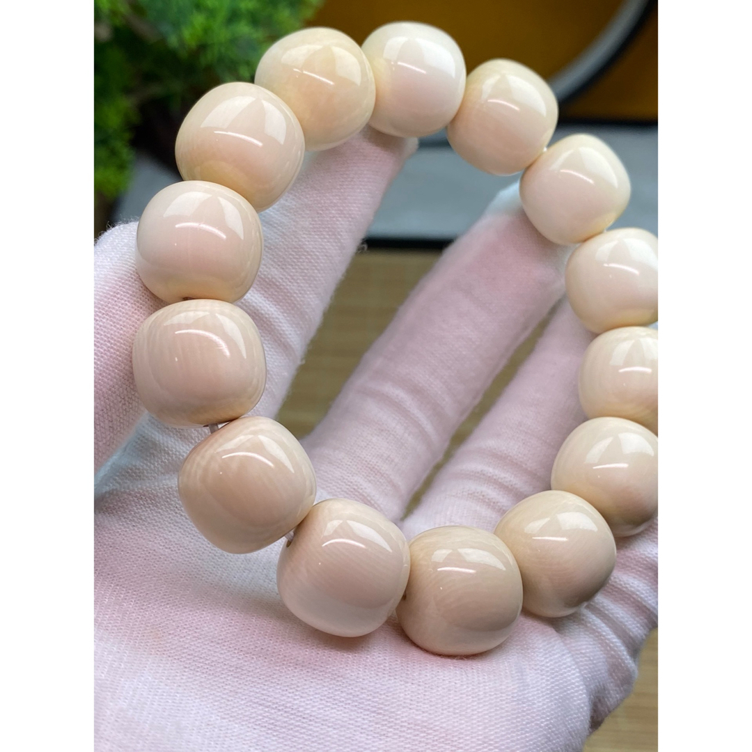 天然マンモス美しい手作り彫刻 2原色古いデザイン ブレスレット 天然マンモス美しい手作り彫刻 2原色古いデザイン ブレスレット