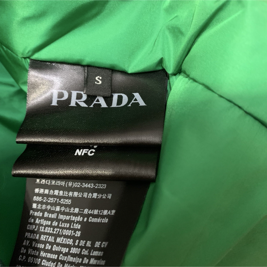 PRADA - 【早い者勝ち】PRADA ウールトライアングル ジャケット PRADA - 【早い者勝ち】PRADA ウールトライアングル ジャケット