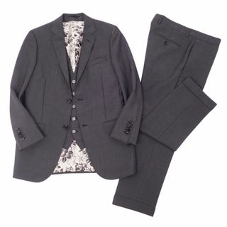 GUCCI - 美品 グッチ GUCCI セットアップ スーツ 3ピース ベスト GUCCI - 美品 グッチ GUCCI セットアップ スーツ 3ピース ベスト