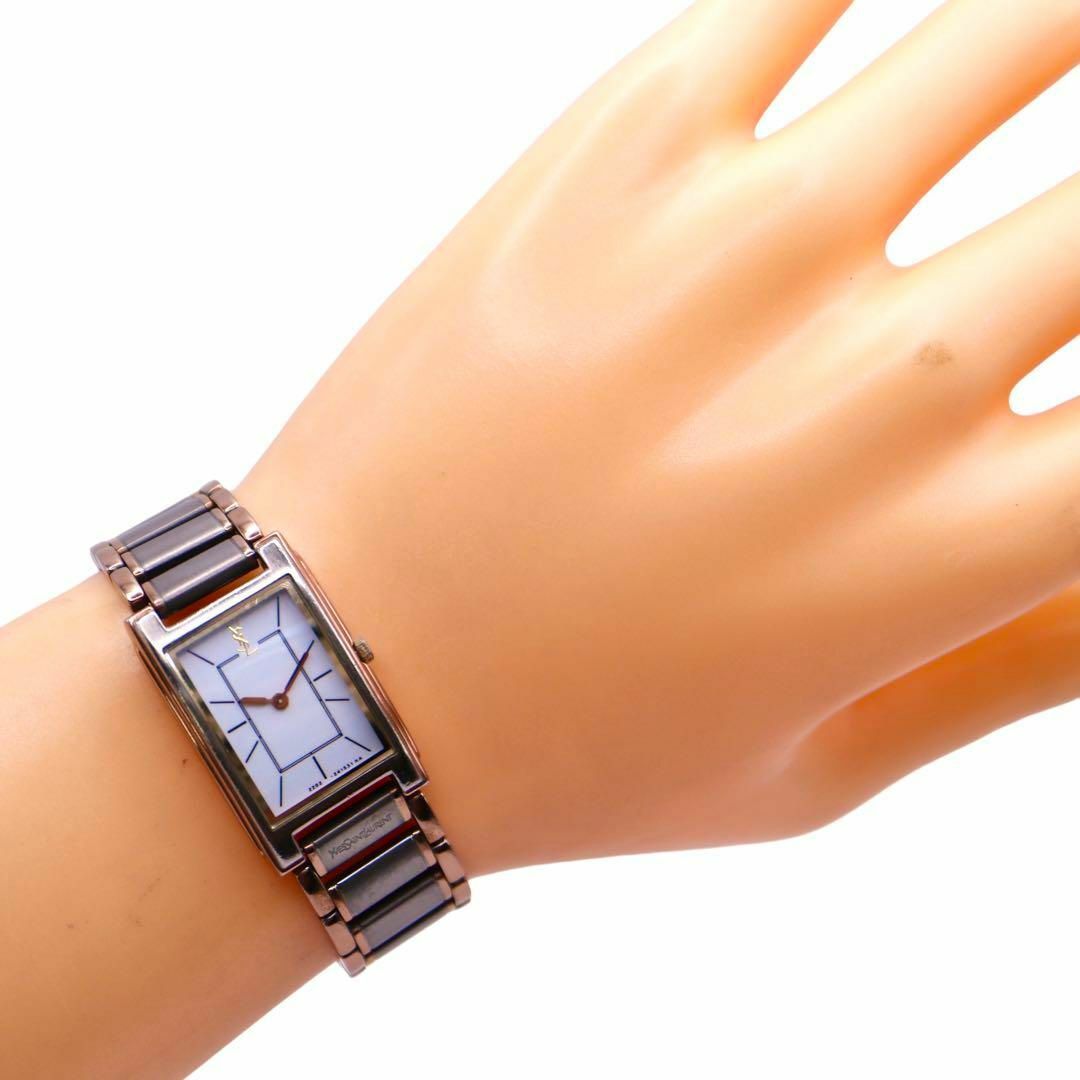 美品 Yves Saint Laurent スクエア グレー 腕時計 1027 美品 Yves Saint Laurent スクエア グレー 腕時計 1027